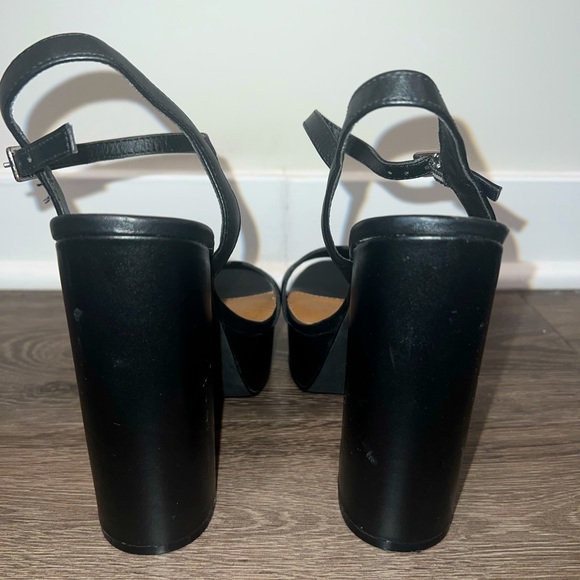 STEVEN MADDEN PLATFORM LEATHER HEELS - Picture 2 of 4